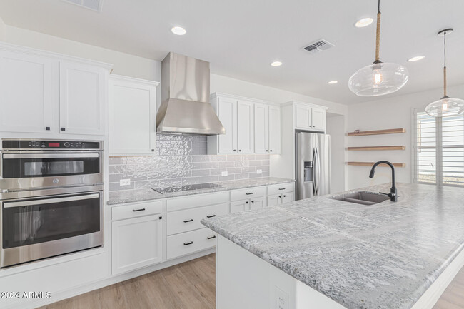 Building Photo - 4122 Desert Moon Dr