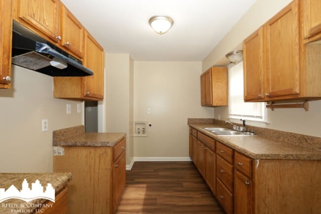 Building Photo - 3491 Pryor St