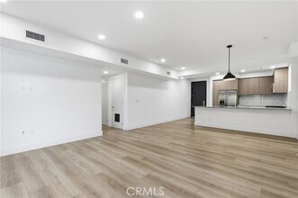 Building Photo - 12078 Guerin St