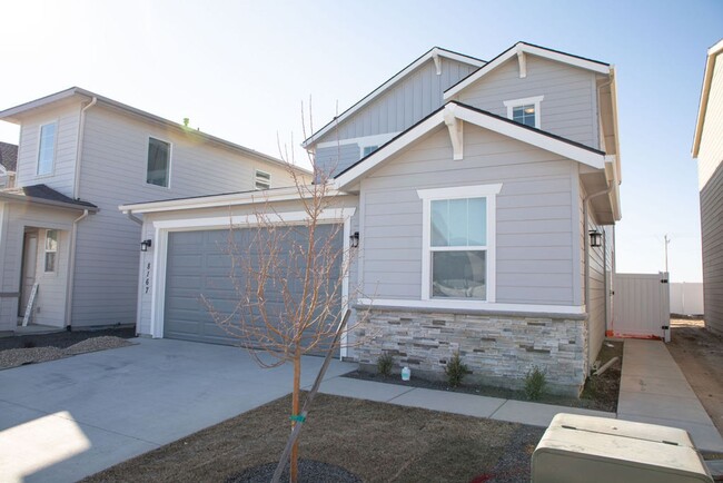 Primary Photo - Stunning 4 bedroom KUNA nome with Communit...