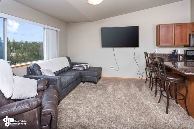 Building Photo - 5960 W Binnacle Dr