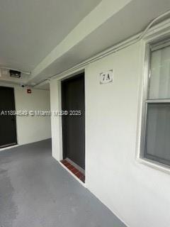 Primary Photo - 465 S Royal Poinciana Blvd