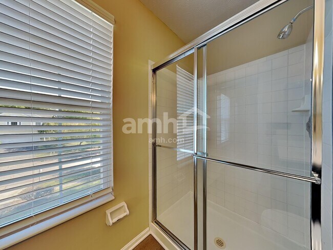 Building Photo - 545 Weeping Willow Ln