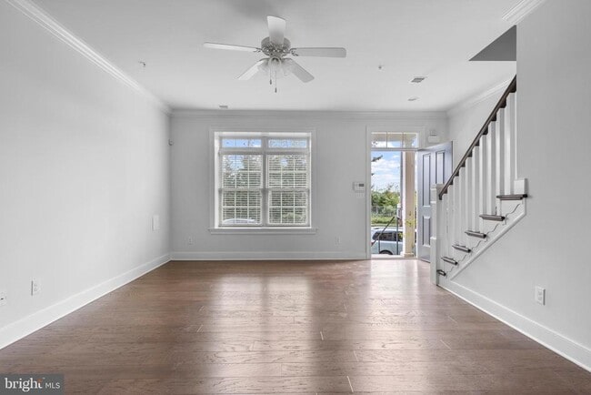 Building Photo - 619 W Mulberry St