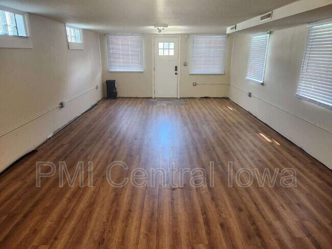 Building Photo - 1234 Herold Ave