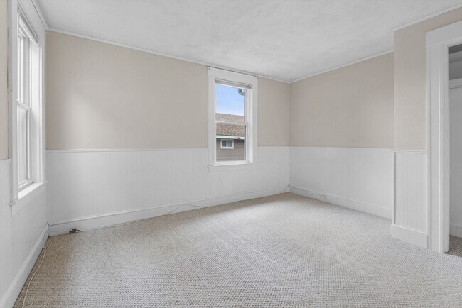 Building Photo - 5-7 Linwood Ave