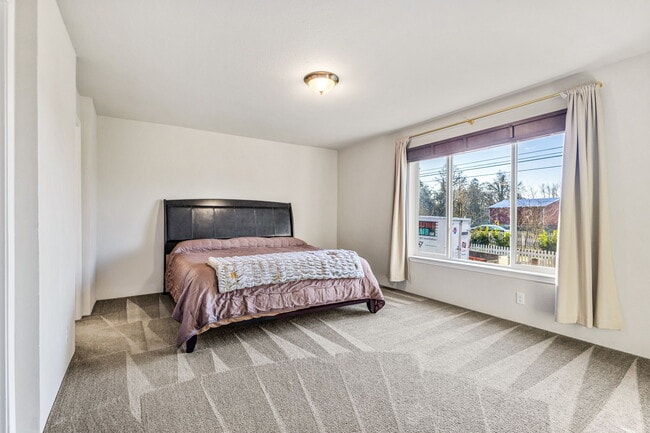 Building Photo - 7988 Marion Rd SE