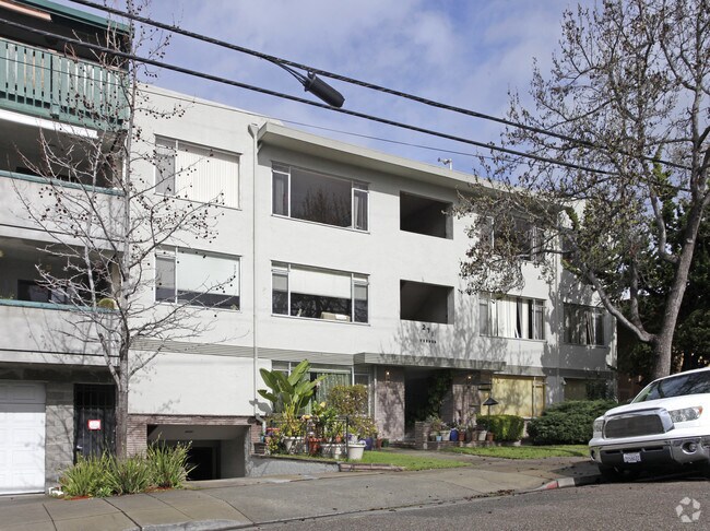 Primary Photo - 271 Vernon St