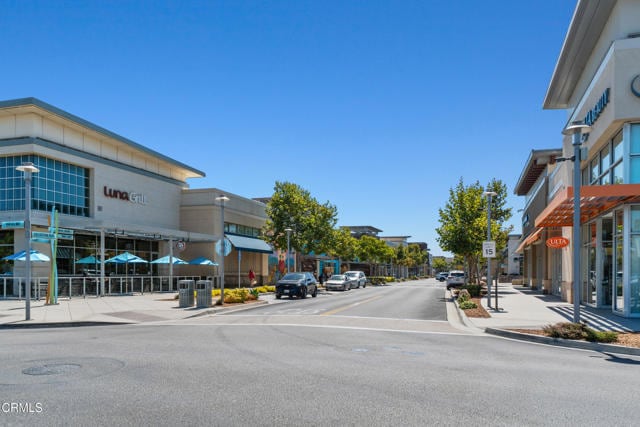 Building Photo - 3146 N Ventura Rd