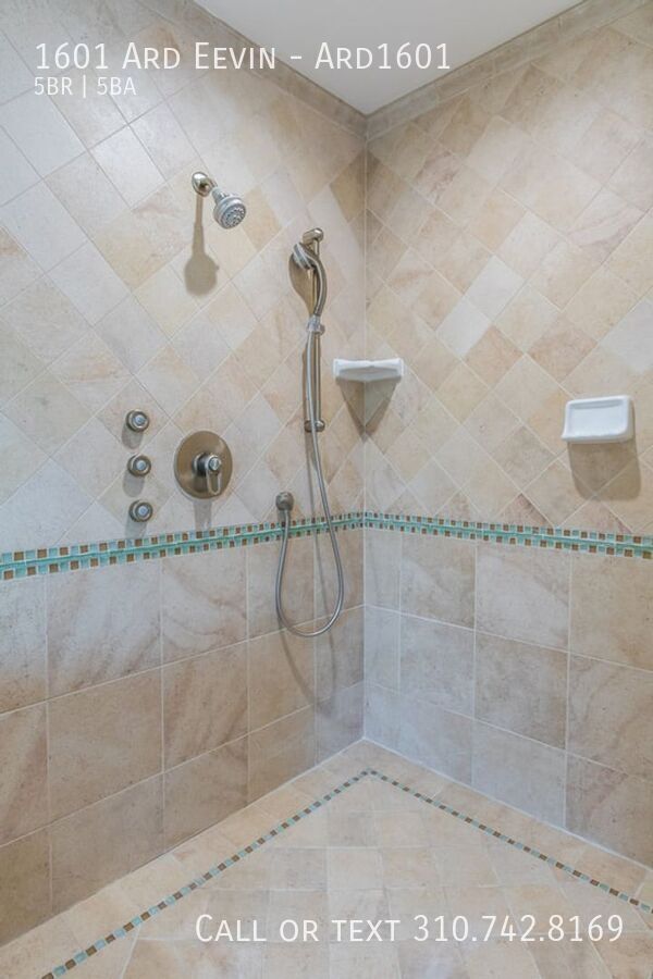 Building Photo - 1601 Ard Eevin Ave