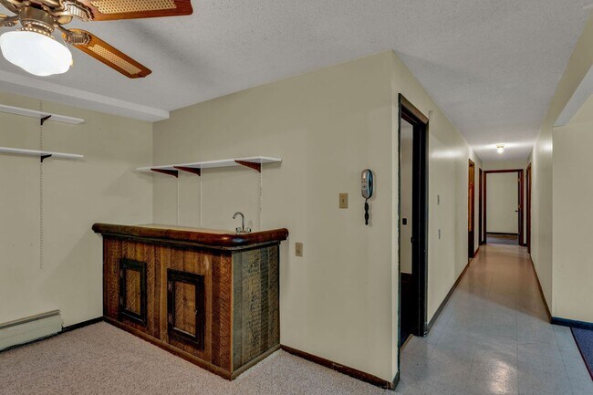 Building Photo - 40 Deep Creek Rd