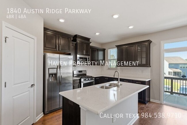 Building Photo - 1840 Austin Ridge Pky