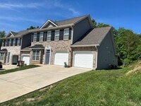 Building Photo - Spacious 3BR Home Near UT Hospital & Downtown Knoxville