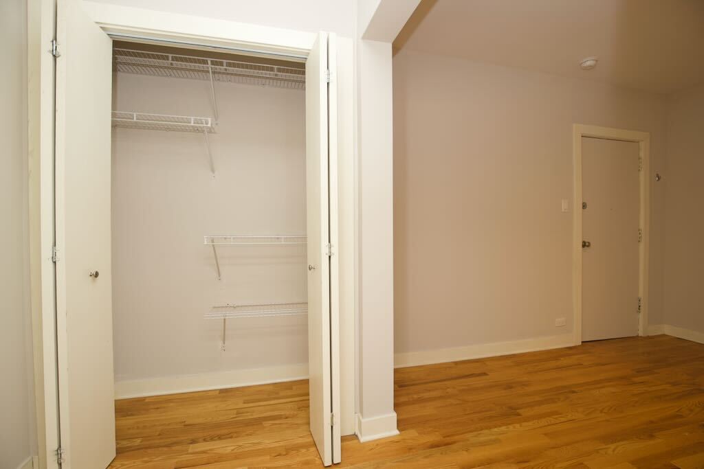 Building Photo - 2425 N Kedzie Blvd