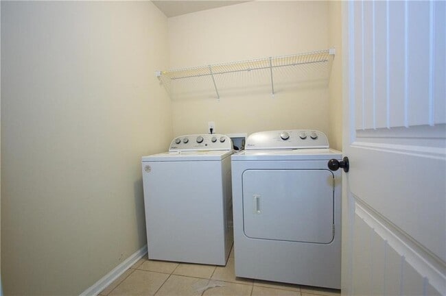 Building Photo - 793 Kaitlyn Dr