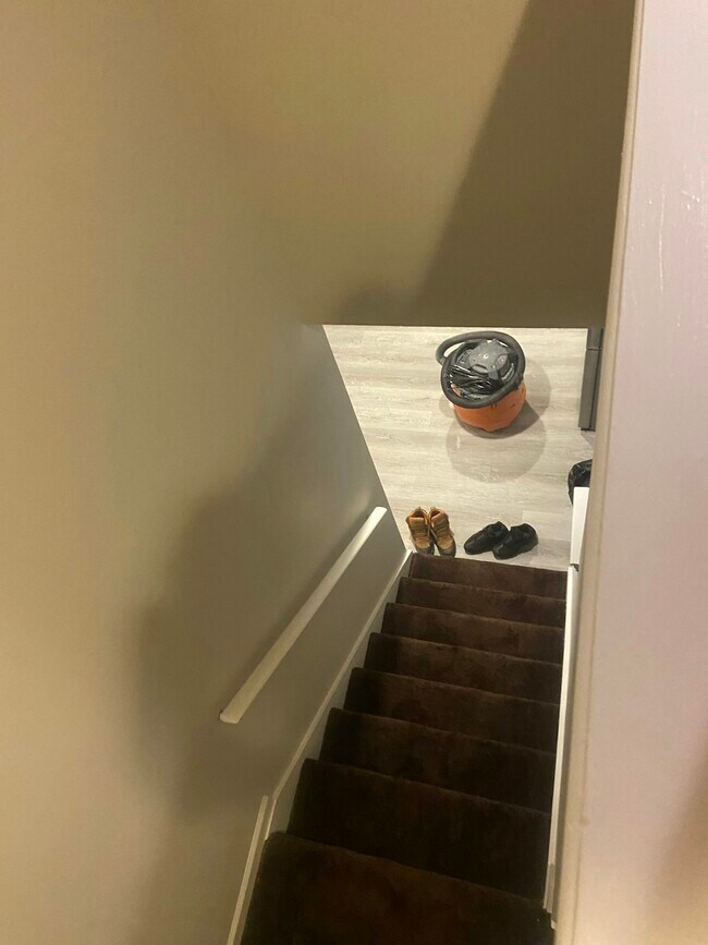 Building Photo - 7092 Walton Hl