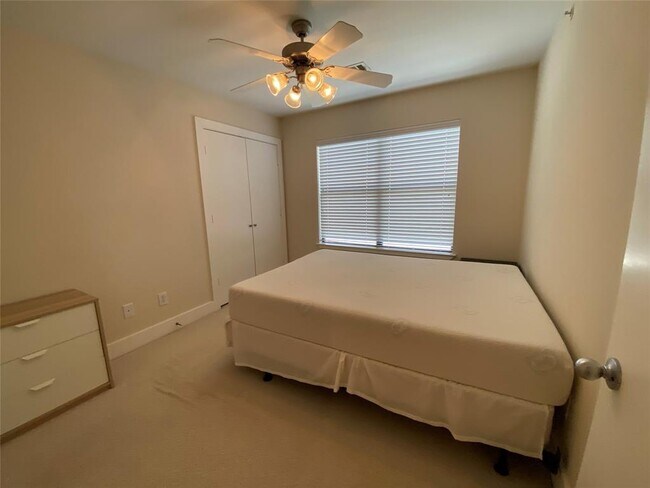 Building Photo - 3501 Link Valley Dr.