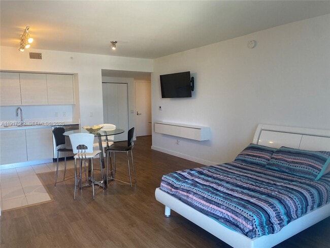 Building Photo - 4250 Biscayne Blvd