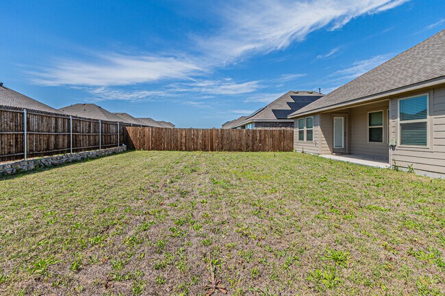 Building Photo - 1612 Harvest Glen Dr