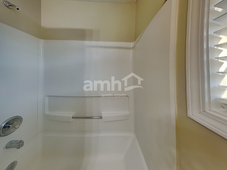 Building Photo - 2259 Ligney Creek Ln