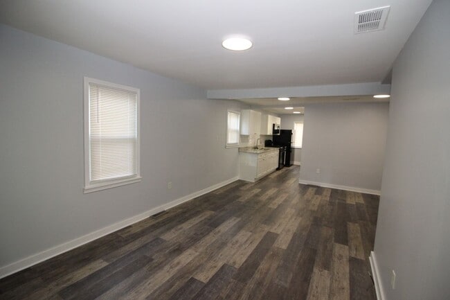 Building Photo - 5847 Weddel St