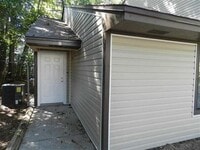Building Photo - 1427 Charlotte St