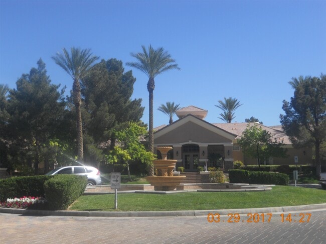 Building Photo - 3639 Water Song Dr