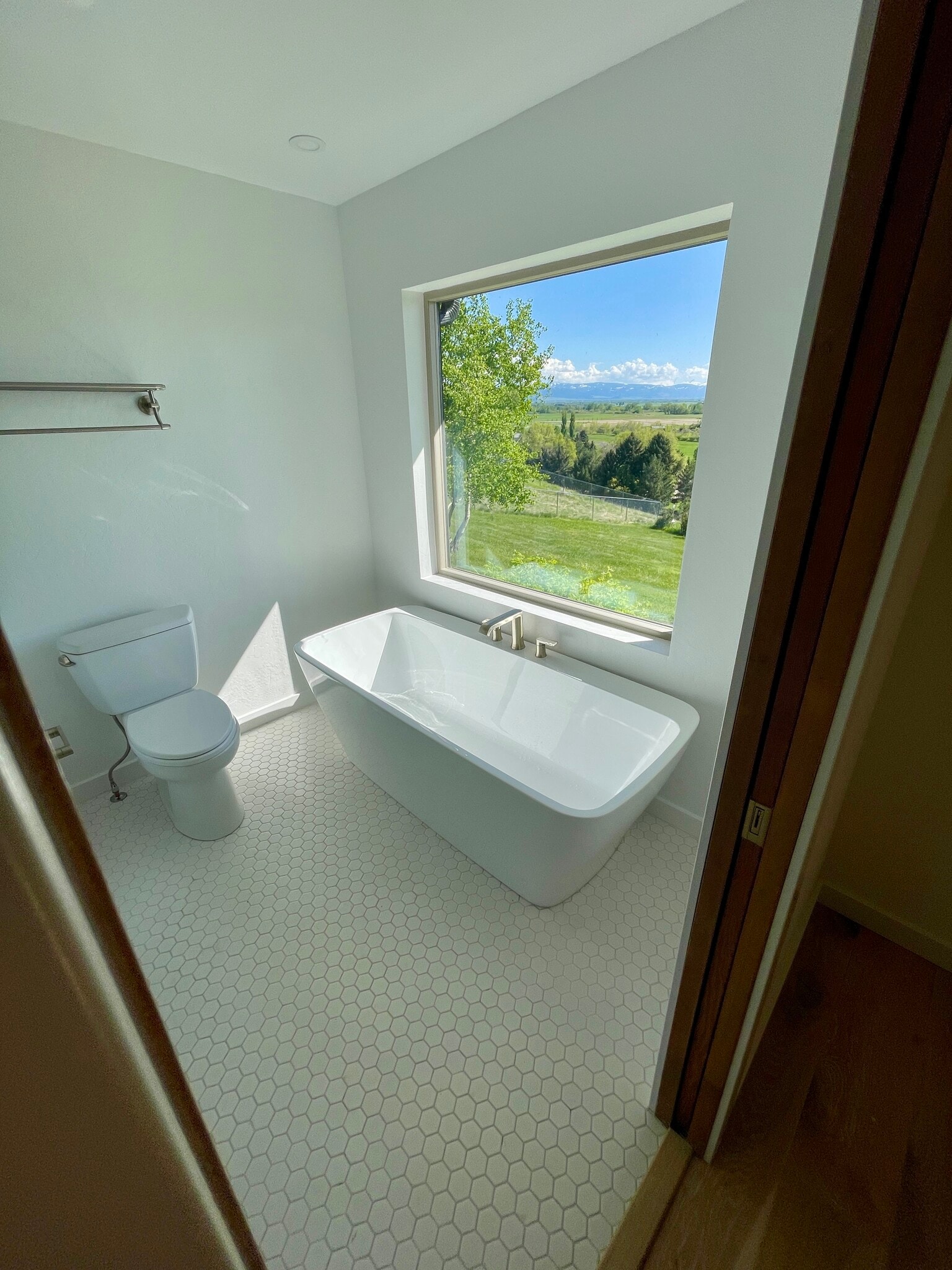 Master Bathroom - 5014 Justin Ln