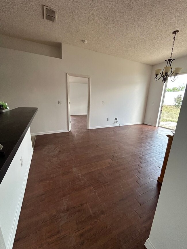 Building Photo - 136 Grantham Dr