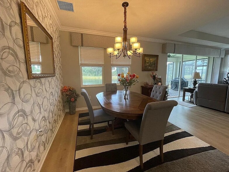 Kitchen Dining Area - 5617 Trevesta Pl