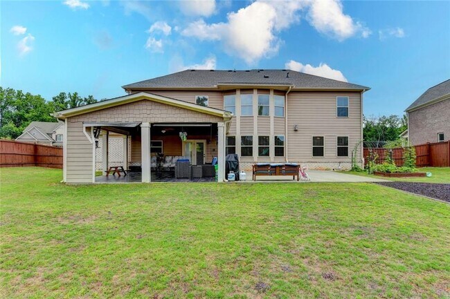 Building Photo - 6035 Ashborough Park