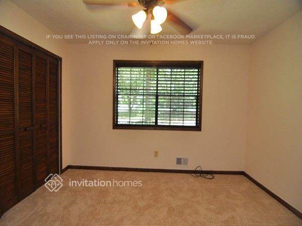 Building Photo - 3336 Alcazar Dr SW