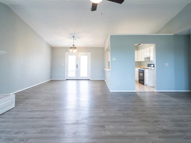 Building Photo - 2714 E Central Ave