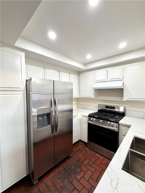 Building Photo - 1718 Chattanooga Ct