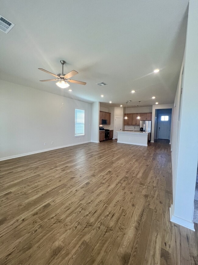 Building Photo - 14438 Inspiration Pt