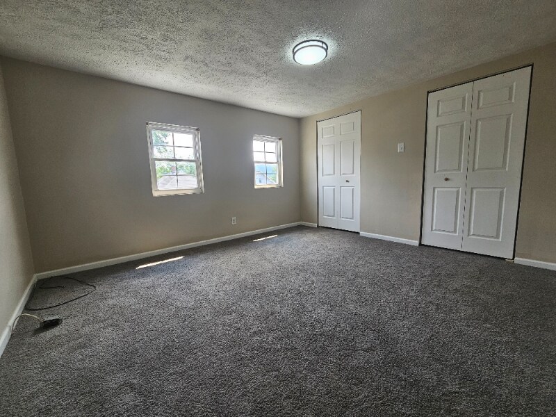 Building Photo - 105 Wykes St
