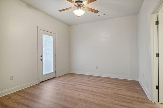 Building Photo - 10136 Bonnet Cove Ave