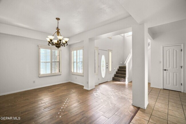 Building Photo - 695 Paseo del Mar Dr