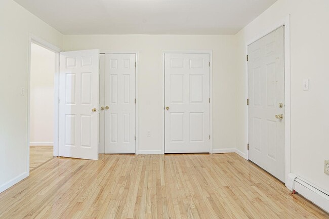 Building Photo - 1337 Park Pl
