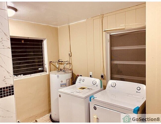 Building Photo - 801 Boynton Property