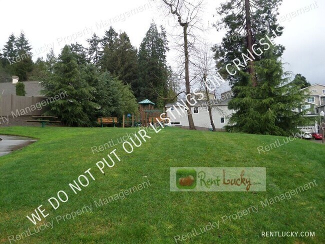 Building Photo - 24520 95th Pl S