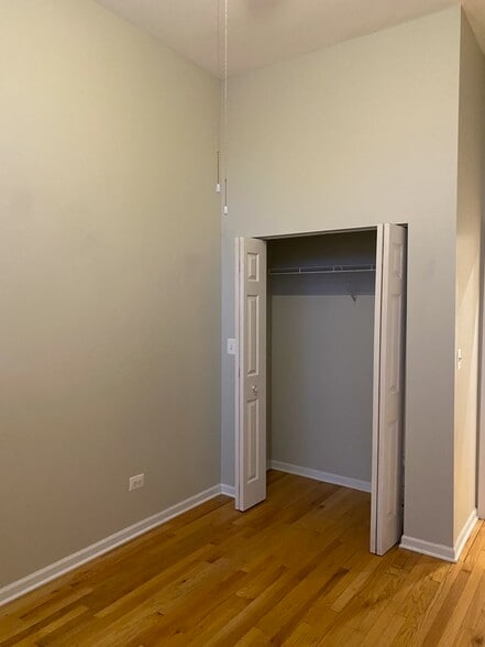 Building Photo - 2712 W North Ave