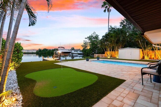 Building Photo - 8848 Sunlit Cove Dr NE