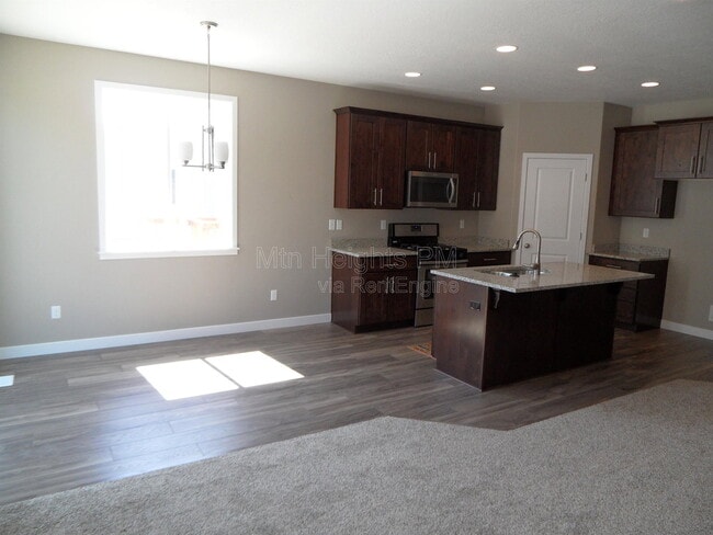 Building Photo - 797 Tamsin Ct