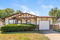 Building Photo - 1126 Borden Dr