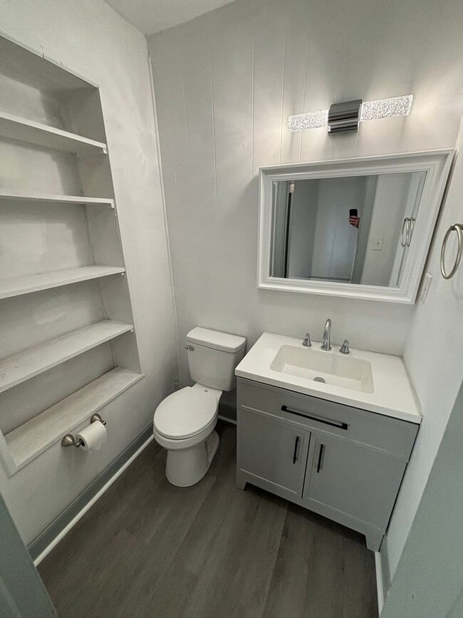 Building Photo - Newly Renovated 4 Bedroom, 1.5 Bath in Pottstown