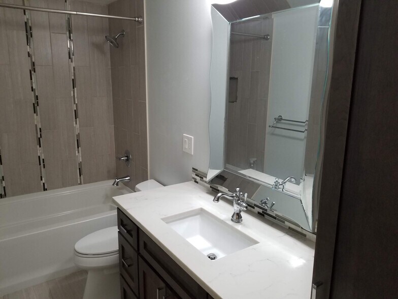 Second Bath - 8609 Warren Dr NW