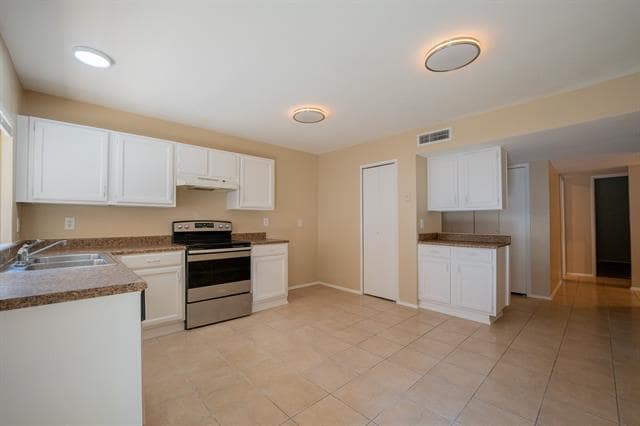 Building Photo - 4401 Mint Dr