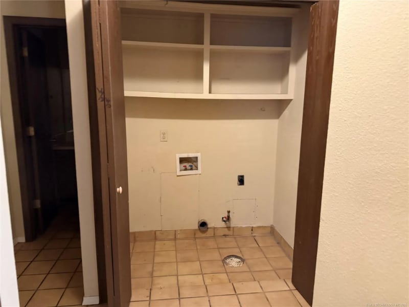 Building Photo - 2403 N Jay St