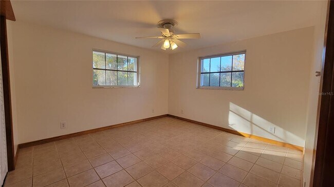 Building Photo - 5847 Venisota Rd